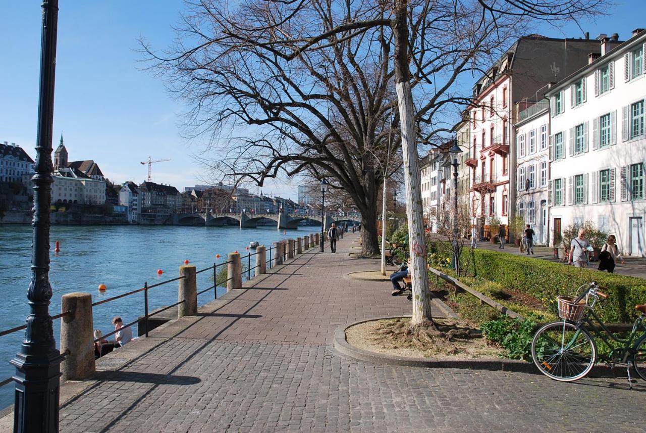 Riverside Basel Luaran gambar