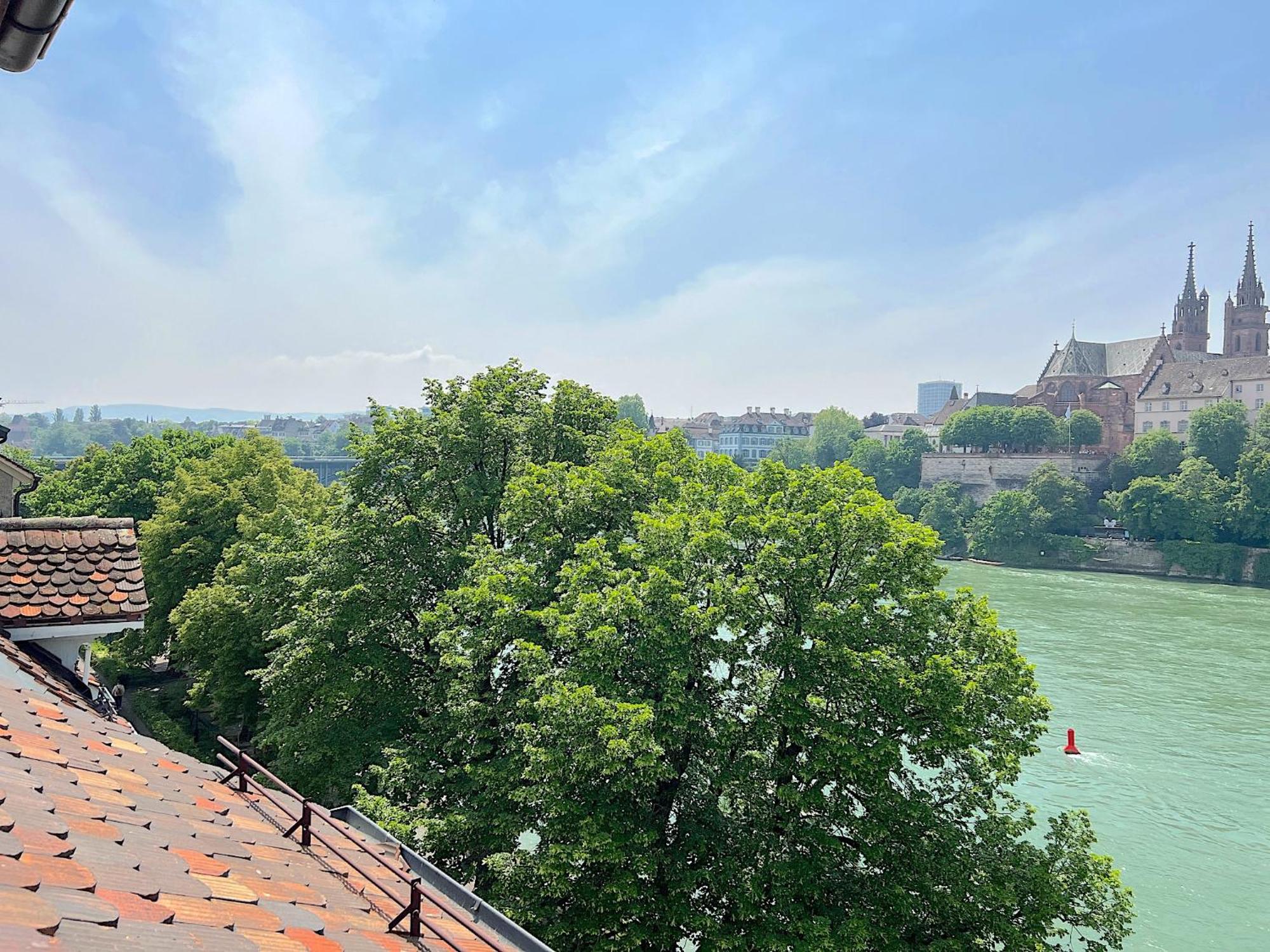 Riverside Basel Luaran gambar